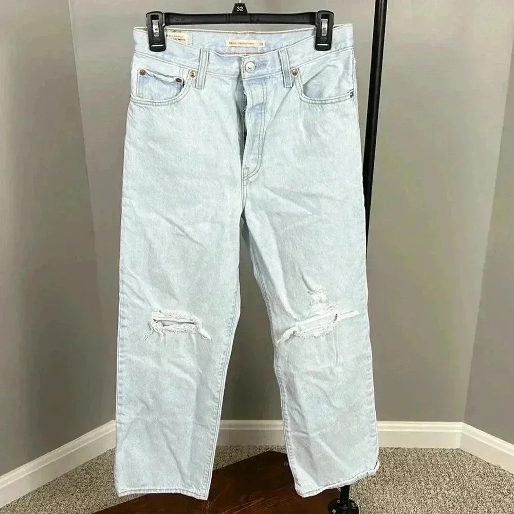 Levi's Women's Straight Leg Light Wash Jeans | Ribcage Straight Ankle Jeans